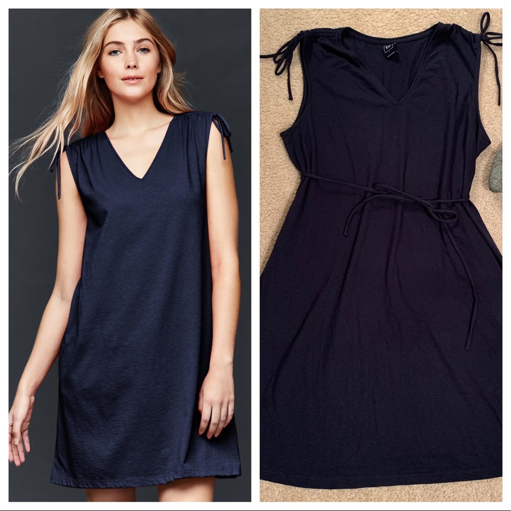 GAP | Sleeveless Vneck Swing Dress